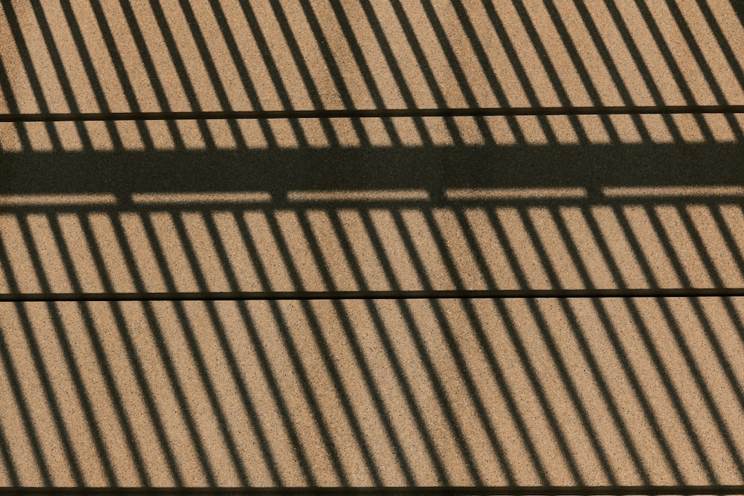  diagram showing how rooftop solar connects to the ComEd grid